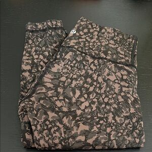 lululemon athletica High-Rise Printed Leggings — Brown & Black